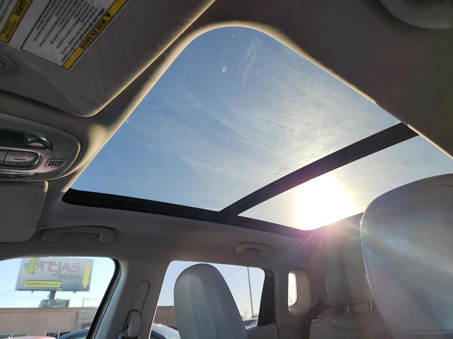 2019 SILVER Jeep Compass Sun and Wheel FWD (3C4NJCBB1KT) with an 2.4L I-4 variable valve control, regular unleaded, engine with 180HP engine, located at 4110 Avenue Q, Lubbock, 79412, 33.556553, -101.855820 - Photo#11