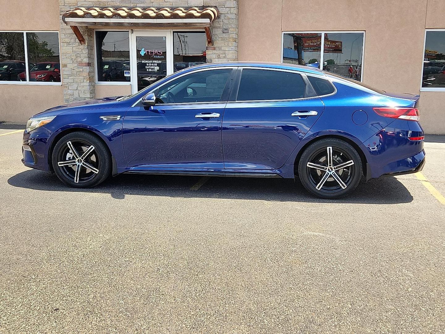2019 Horizon Blue - M5U /Black - WK Kia Optima S (5XXGT4L37KG) with an Theta II 2.4L I-4 gasoline direct injection, DOHC, D-CVVT variable valve control, regular unleaded, engine with 185HP engine, located at 4110 Avenue Q, Lubbock, 79412, 33.556553, -101.855820 - Photo#2