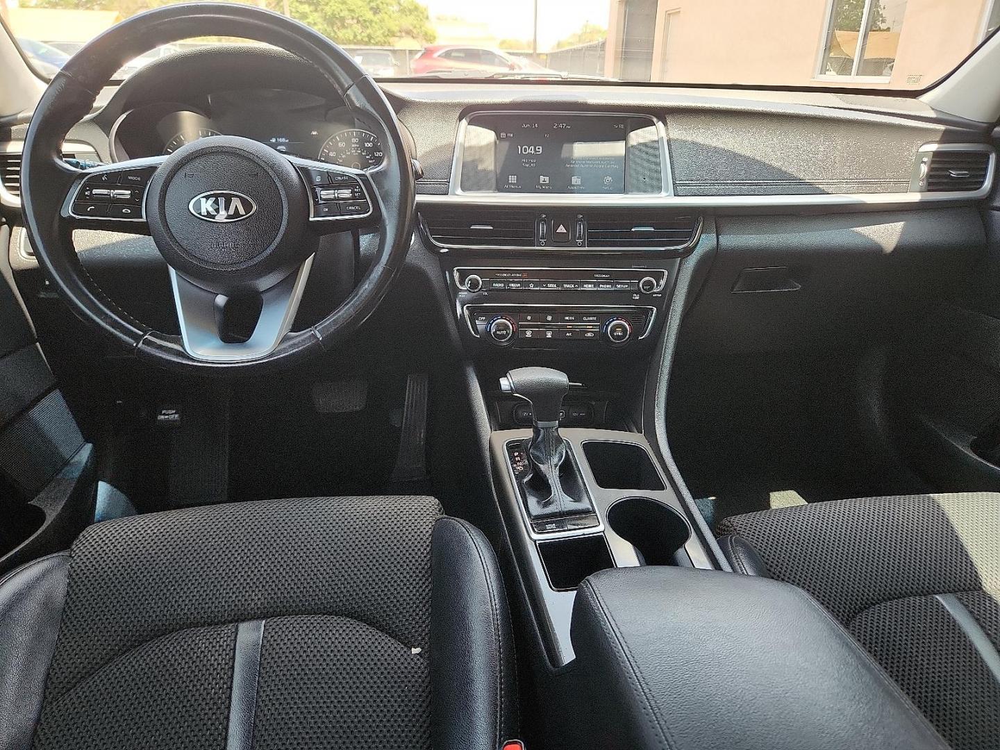 2019 Horizon Blue - M5U /Black - WK Kia Optima S (5XXGT4L37KG) with an Theta II 2.4L I-4 gasoline direct injection, DOHC, D-CVVT variable valve control, regular unleaded, engine with 185HP engine, located at 4110 Avenue Q, Lubbock, 79412, 33.556553, -101.855820 - Photo#5