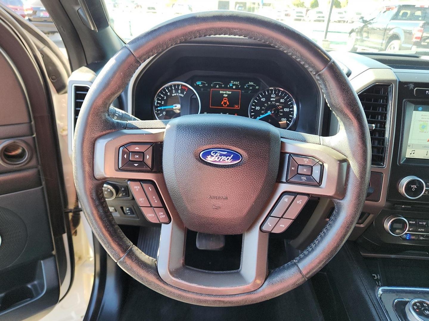 2018 WHITE Ford Expedition XLT (1FMJU1HT5JE) with an EcoBoost 3.5L V-6 gasoline direct injection, DOHC, variable valve control, twin turbo, regular unleaded, engine with 375HP engine, located at 4110 Avenue Q, Lubbock, 79412, 33.556553, -101.855820 - 11/04/2025 KEY IN ENVELOPE GOD - Photo#9