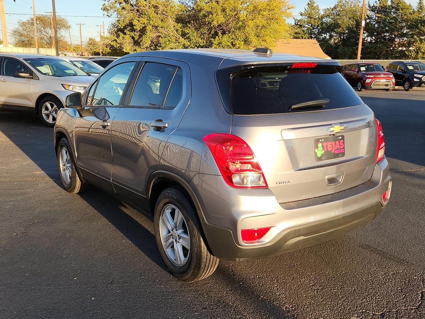 2020 GRAY Chevrolet Trax FWD LS (3GNCJKSB9LL) with an ECOTEC 1.4L I-4 DOHC, variable valve control, intercooled turbo, regular unleaded, engine with 138HP engine, located at 4110 Avenue Q, Lubbock, 79412, 33.556553, -101.855820 - 11/11/2025 KEY IN ENVELOPE GOD - Photo#2
