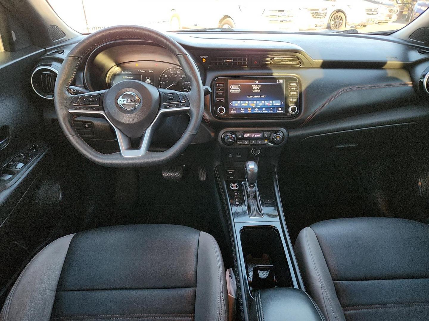 2021 Super Black - KH3 /Charcoal - G Nissan Kicks SR Xtronic CVT (3N1CP5DVXML) with an 1.6L I-4 DOHC, CVTCS variable valve control, regular unleaded, engine with 122HP engine, located at 4110 Avenue Q, Lubbock, 79412, 33.556553, -101.855820 - 11/08/2025 KEY IN ENVELOPE GOD - Photo#5