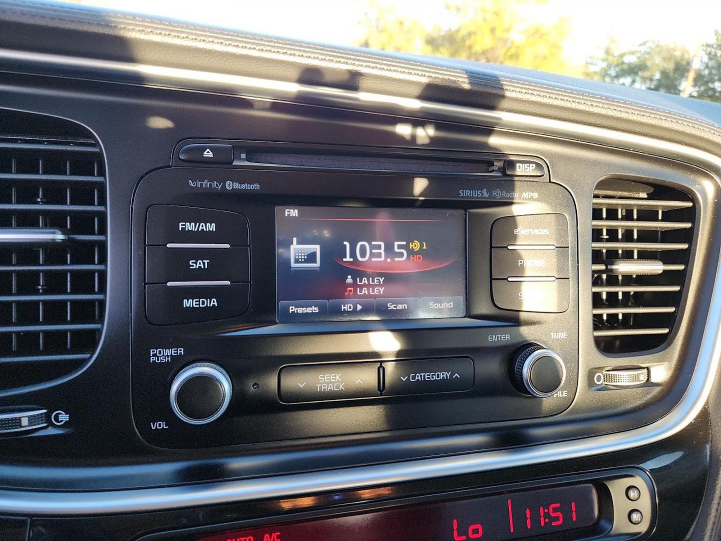 2015 Ebony Black - EB /Beige - UP Kia Optima EX (5XXGN4A77FG) with an Theta II 2.4L I-4 gasoline direct injection, DOHC, variable valve control, regular unleaded, engine with 192HP engine, located at 4110 Avenue Q, Lubbock, 79412, 33.556553, -101.855820 - 11/08/2025 KEY IN ENVELOPE GOD - Photo#7