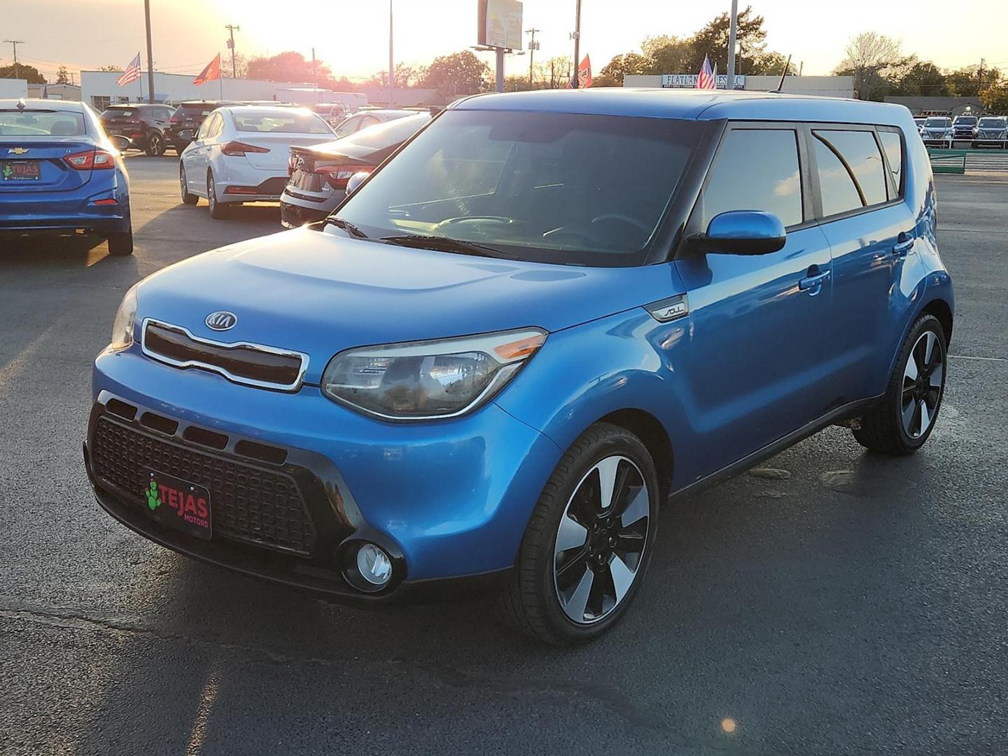 2016 BLUE Kia Soul + (KNDJP3A5XG7) with an 2L I-4 gasoline direct injection, DOHC, variable valve control, regular unleaded, engine with 164HP engine, located at 4110 Avenue Q, Lubbock, 79412, 33.556553, -101.855820 - Photo#3