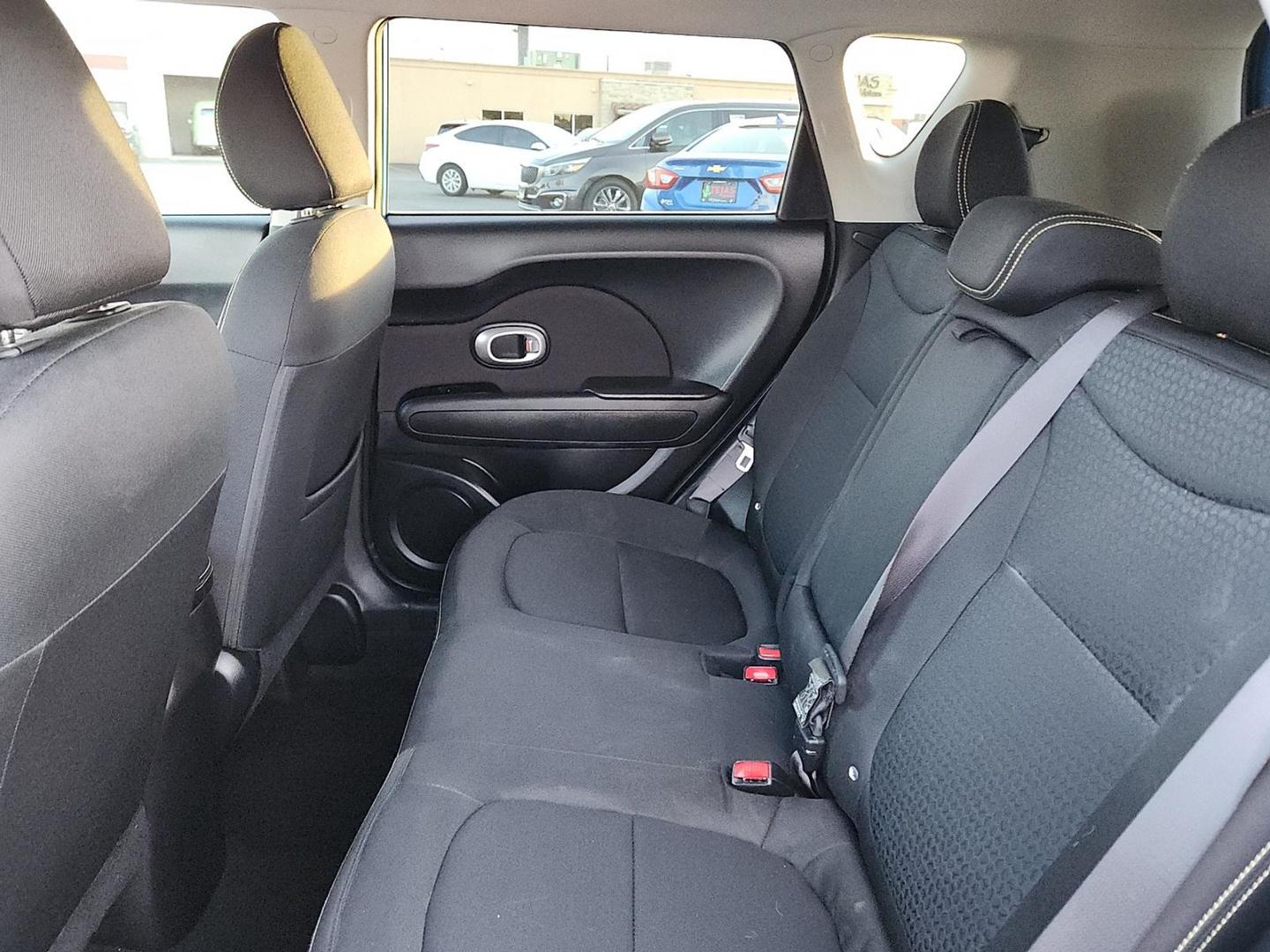 2016 BLUE Kia Soul + (KNDJP3A5XG7) with an 2L I-4 gasoline direct injection, DOHC, variable valve control, regular unleaded, engine with 164HP engine, located at 4110 Avenue Q, Lubbock, 79412, 33.556553, -101.855820 - Photo#4