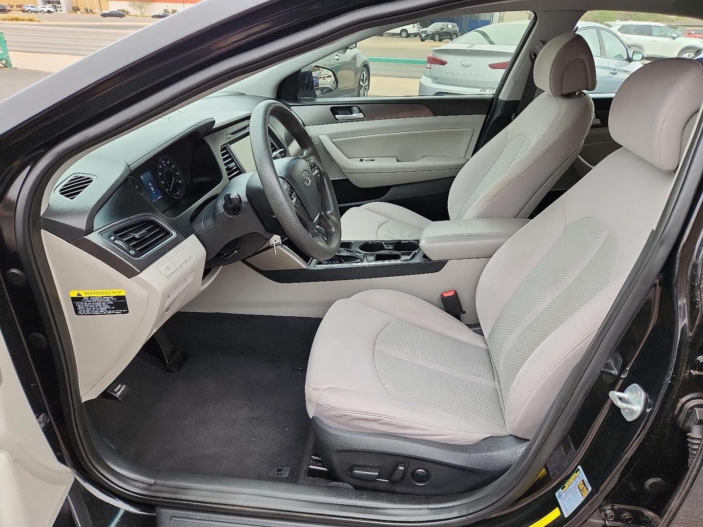 2016 BLACK Hyundai Sonata Sport (5NPE34AF2GH) with an 2.4L I-4 gasoline direct injection, DOHC, variable valve control, regular unleaded, engine with 185HP engine, located at 4110 Avenue Q, Lubbock, 79412, 33.556553, -101.855820 - Photo#6