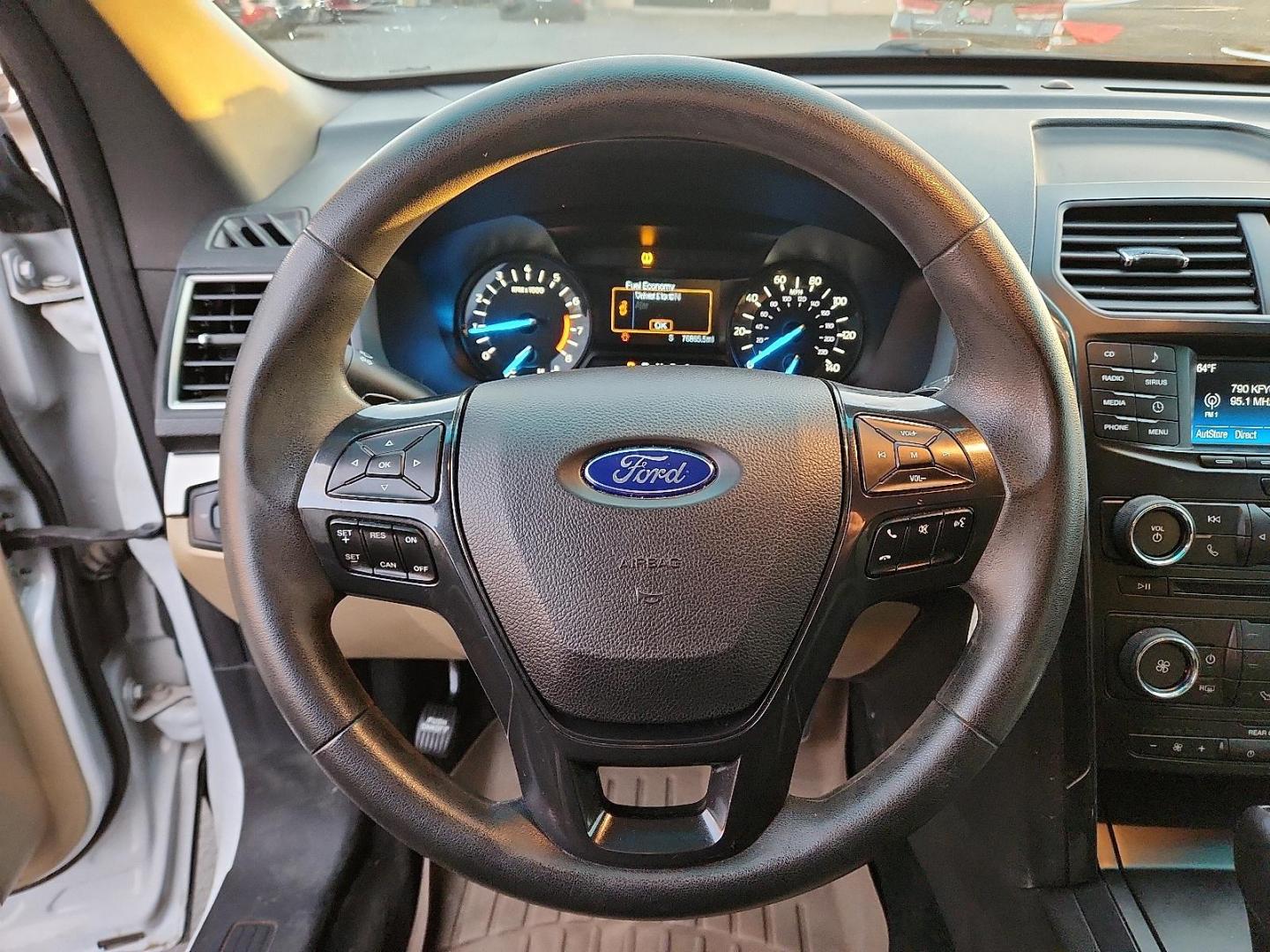 2017 WHITE Ford Explorer (1FM5K7B88HG) with an 3.5L Ti-VCT V6 Flex Fuel Engine engine, located at 4110 Avenue Q, Lubbock, 79412, 33.556553, -101.855820 - Photo#10
