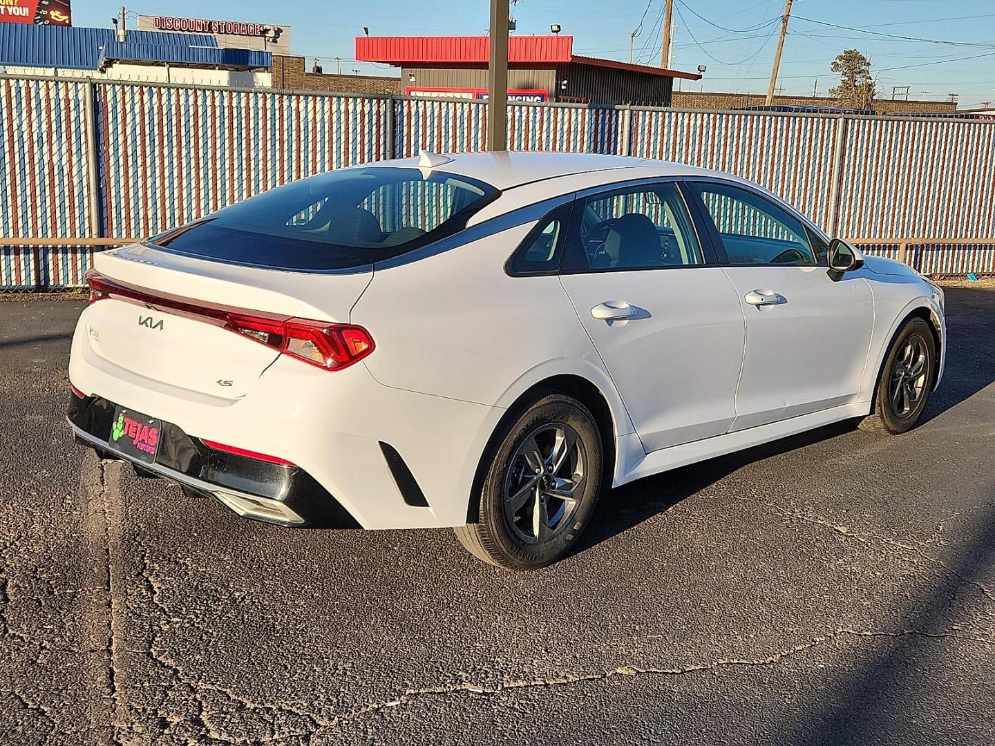 2022 WHITE Kia K5 LXS (5XXG14J21NG) with an Gamma-II 1.6L I-4 gasoline direct injection, DOHC, CVVD variable valve control, intercooled turbo, regular unleaded, engine with 180HP engine, located at 4110 Avenue Q, Lubbock, 79412, 33.556553, -101.855820 - 11/22/2025 KEY IN ENVELOPE GOD - Photo#1