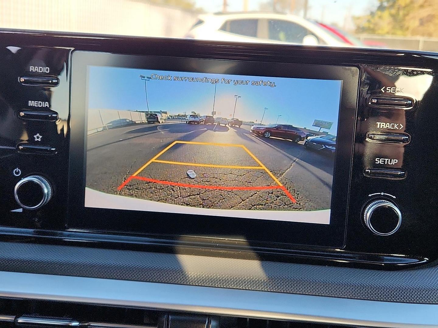 2022 WHITE Kia K5 LXS (5XXG14J21NG) with an Gamma-II 1.6L I-4 gasoline direct injection, DOHC, CVVD variable valve control, intercooled turbo, regular unleaded, engine with 180HP engine, located at 4110 Avenue Q, Lubbock, 79412, 33.556553, -101.855820 - 11/22/2025 KEY IN ENVELOPE GOD - Photo#7