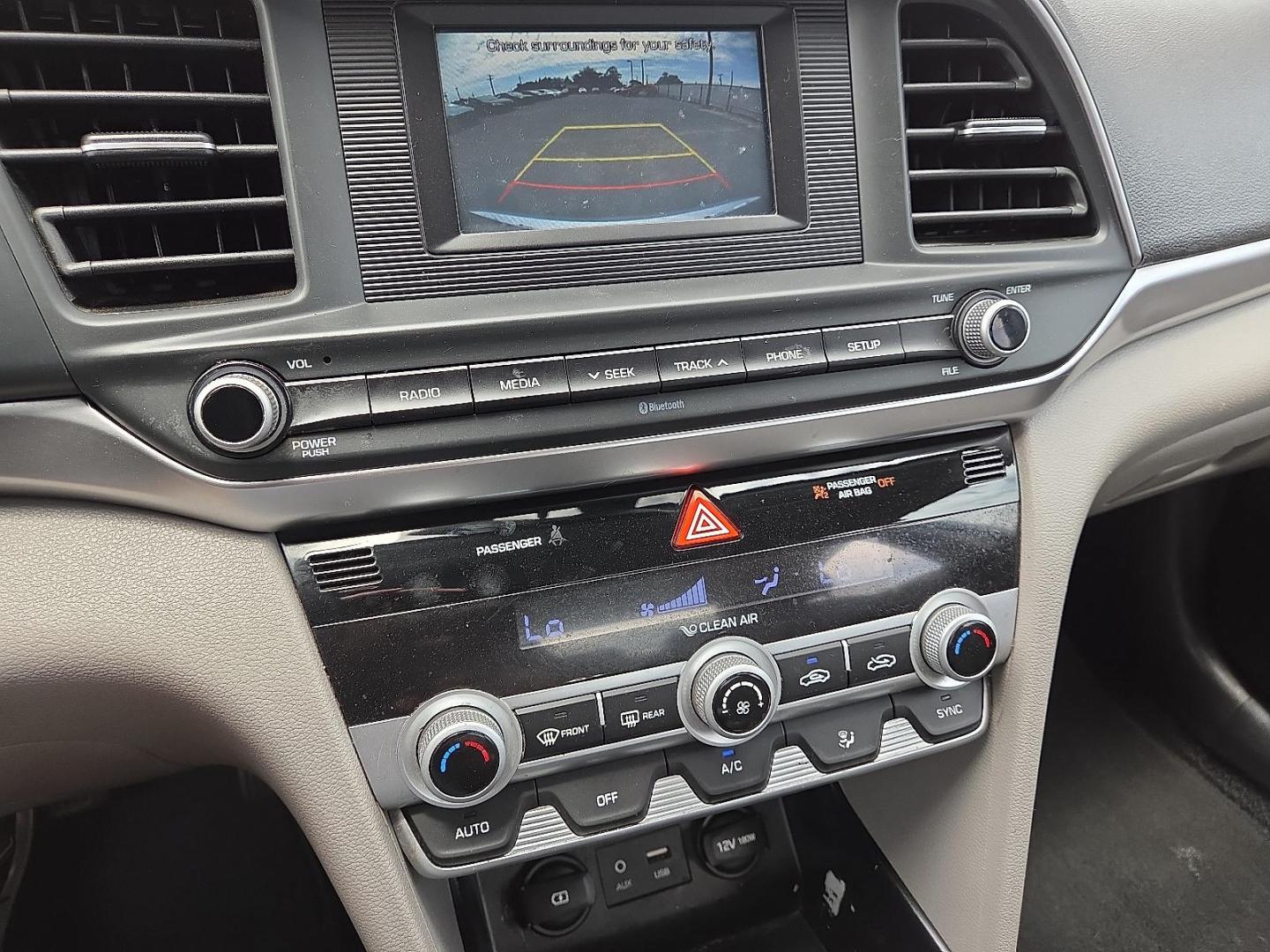 2020 Stellar Silver - T2X /Gray - P1 Hyundai Elantra SE (KMHD74LFXLU) with an Nu 2L I-4 DOHC, D-CVVT variable valve control, regular unleaded, engine with 147HP engine, located at 4110 Avenue Q, Lubbock, 79412, 33.556553, -101.855820 - 11/29/2025 KEY IN ENVELOPE GOD- Photo#10