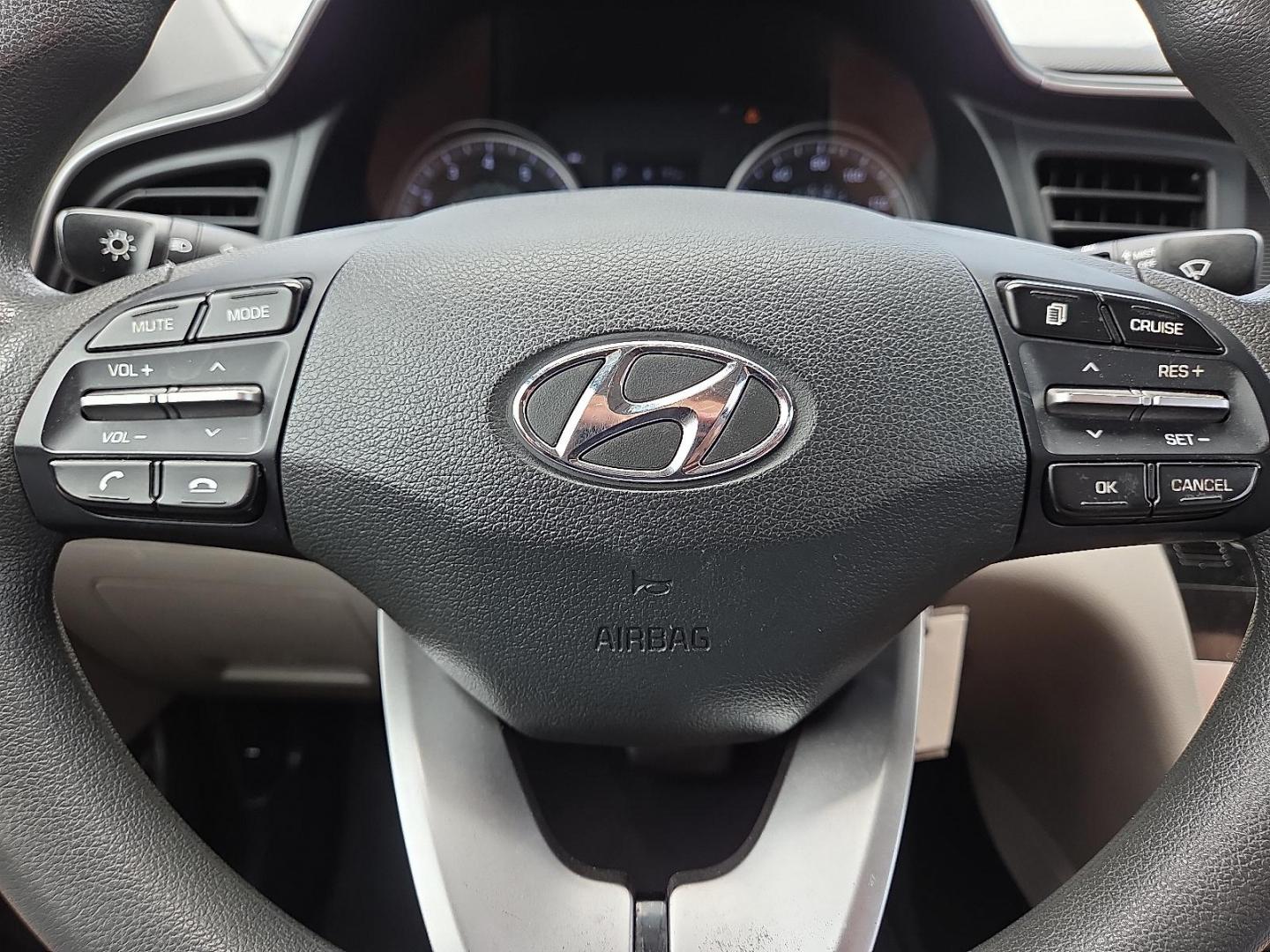 2020 Stellar Silver - T2X /Gray - P1 Hyundai Elantra SE (KMHD74LFXLU) with an Nu 2L I-4 DOHC, D-CVVT variable valve control, regular unleaded, engine with 147HP engine, located at 4110 Avenue Q, Lubbock, 79412, 33.556553, -101.855820 - 11/29/2025 KEY IN ENVELOPE GOD- Photo#11