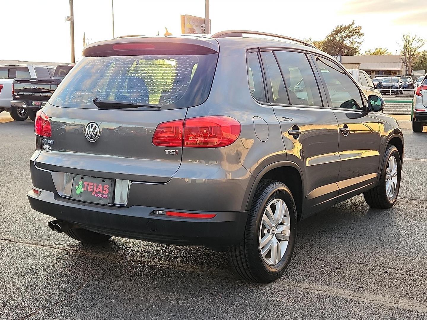 2016 GRAY Volkswagen Tiguan S (WVGAV7AX1GW) with an 2L I-4 gasoline direct injection, DOHC, variable valve control, intercooled turbo, premium unleaded, engine with 200HP engine, located at 4110 Avenue Q, Lubbock, 79412, 33.556553, -101.855820 - Photo#1