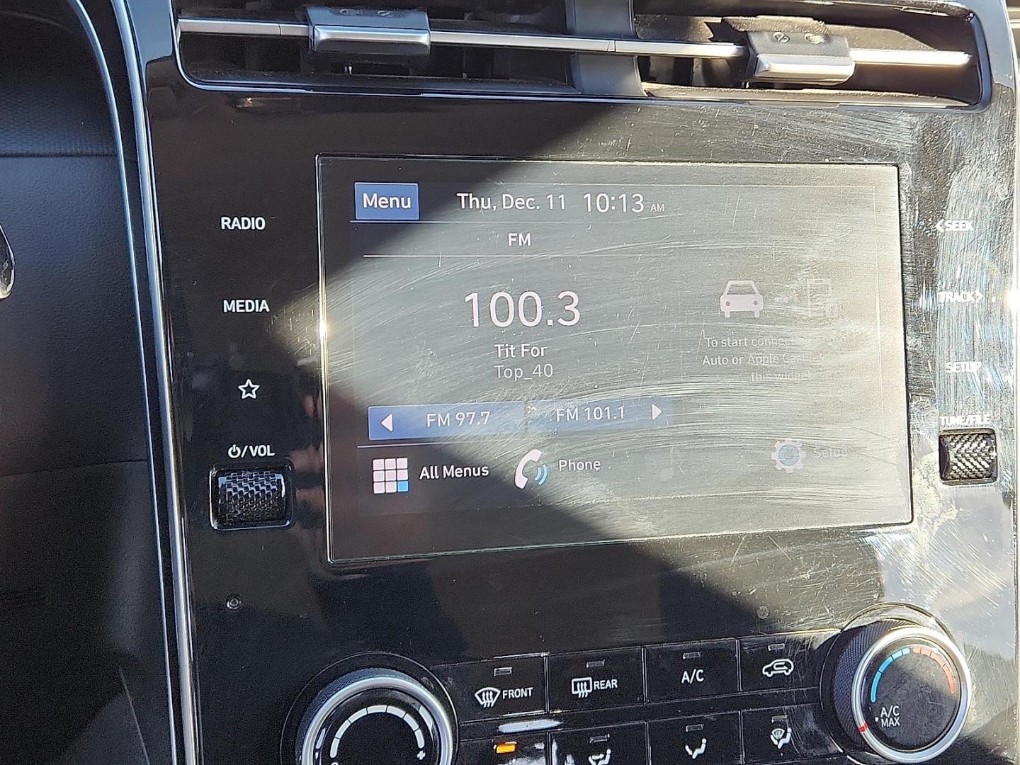 2022 GRAY Hyundai Tucson SE (5NMJA3AE4NH) with an Smartstream 2.5L I-4 port/direct injection, DOHC, CVVT variable valve control, regular unleaded, engine with 187HP engine, located at 4110 Avenue Q, Lubbock, 79412, 33.556553, -101.855820 - Photo#8