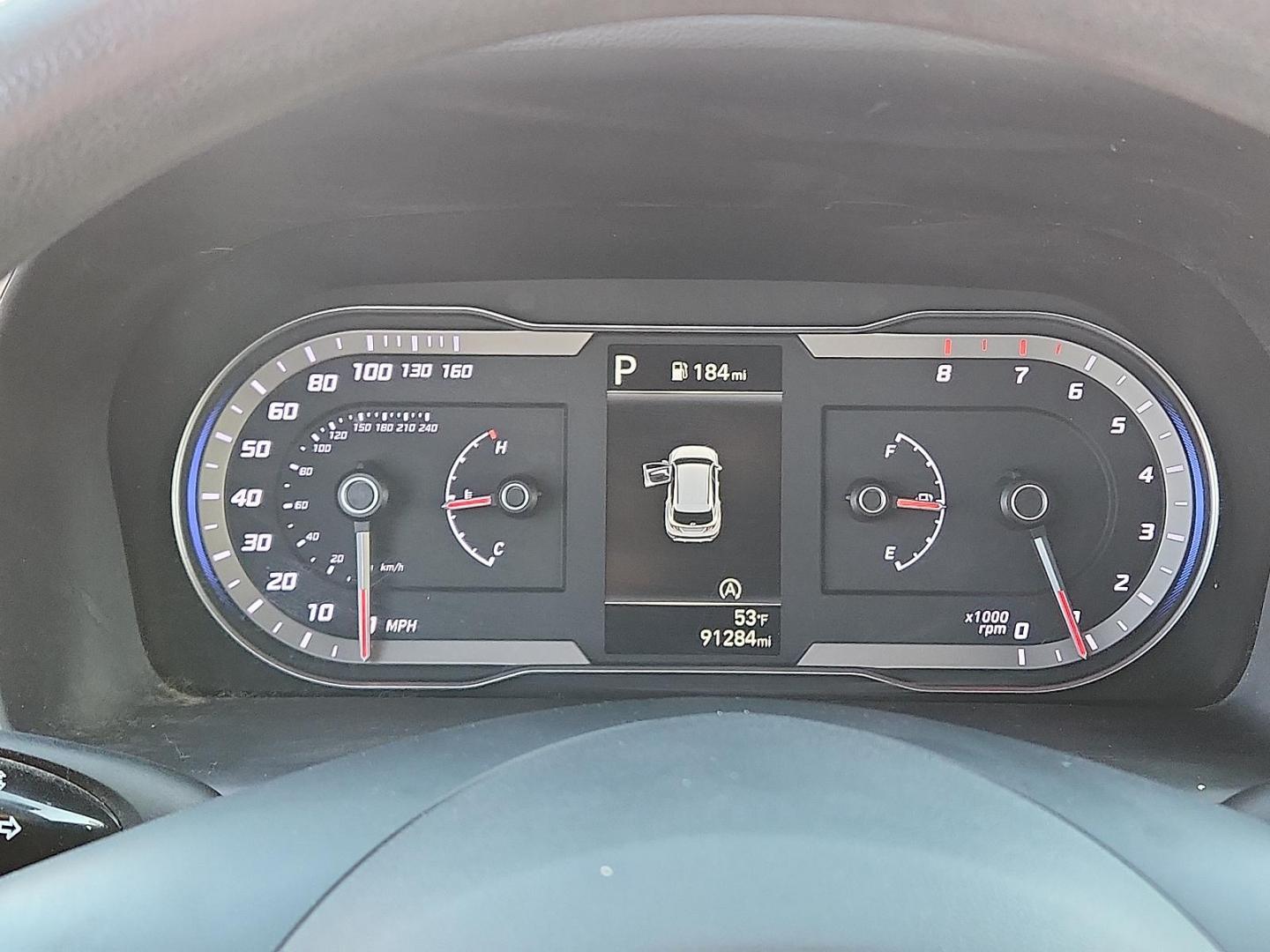 2022 GRAY Hyundai Tucson SE (5NMJA3AE4NH) with an Smartstream 2.5L I-4 port/direct injection, DOHC, CVVT variable valve control, regular unleaded, engine with 187HP engine, located at 4110 Avenue Q, Lubbock, 79412, 33.556553, -101.855820 - Photo#9