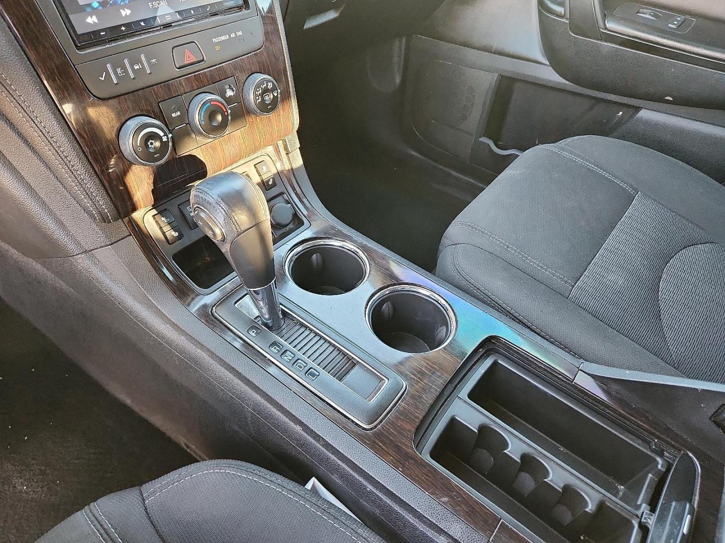 2017 BLACK Chevrolet Traverse 1LT (1GNKRGKD1HJ) with an 3.6L V-6 gasoline direct injection, DOHC, variable valve control, regular unleaded, engine with 281HP engine, located at 4110 Avenue Q, Lubbock, 79412, 33.556553, -101.855820 - 12/13/2025 KEY IN ENVELOPE GOD - Photo#11