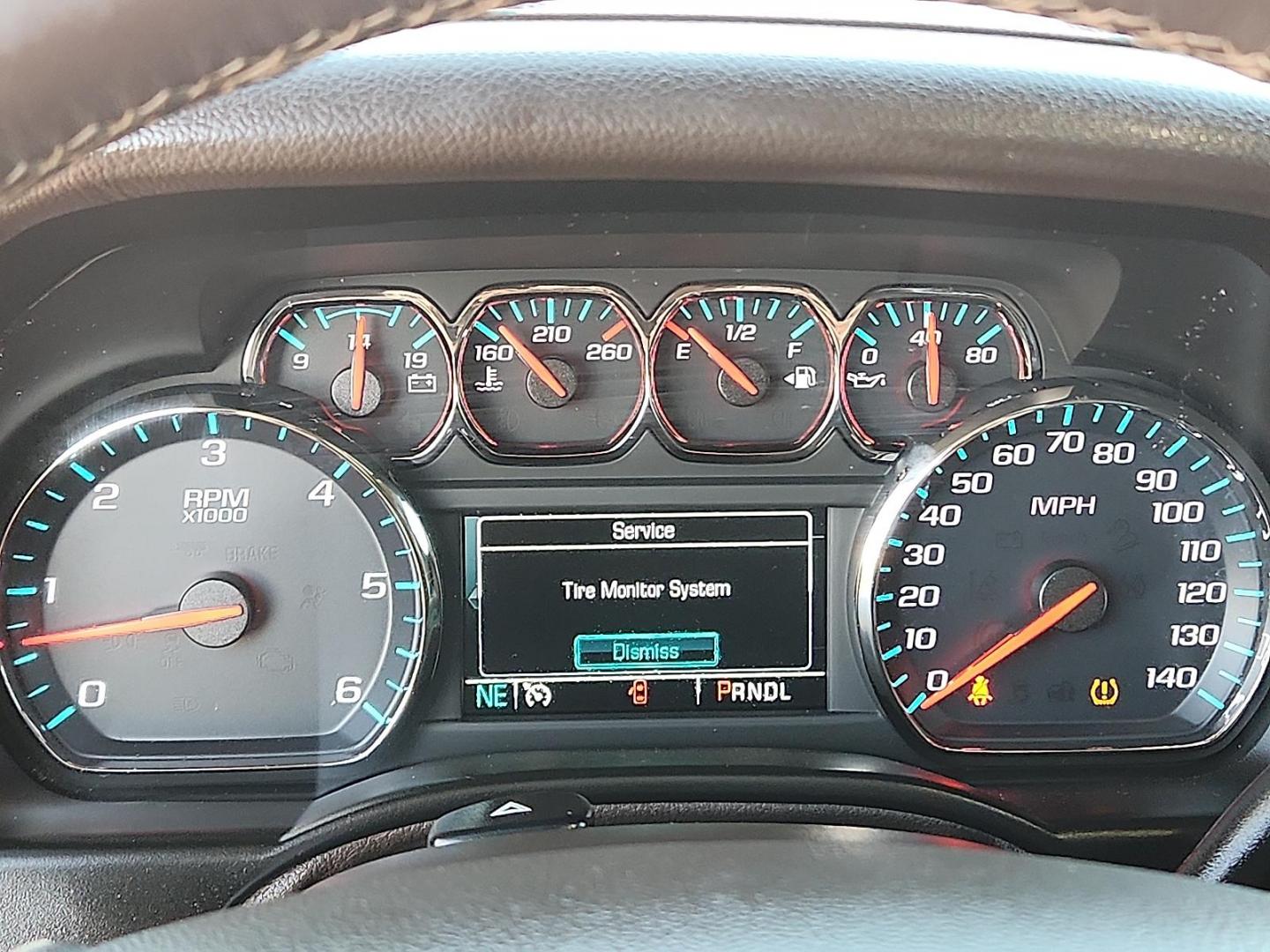 2020 GRAY GMC Yukon XL 2WD SLT (1GKS1GKC3LR) with an EcoTec3 5.3L V-8 gasoline direct injection, variable valve control, regular unleaded, engine with cylinder deactivation and 355HP engine, located at 4110 Avenue Q, Lubbock, 79412, 33.556553, -101.855820 - Photo#9