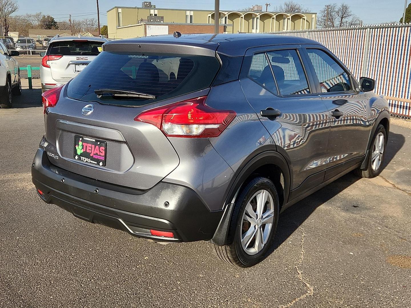 2020 GRAY Nissan Kicks S Xtronic CVT (3N1CP5BV7LL) with an 1.6L I-4 DOHC, CVTCS variable valve control, regular unleaded, engine with 122HP engine, located at 4110 Avenue Q, Lubbock, 79412, 33.556553, -101.855820 - 12/31/2025 KEY IN ENVELOPE GOD - Photo#1