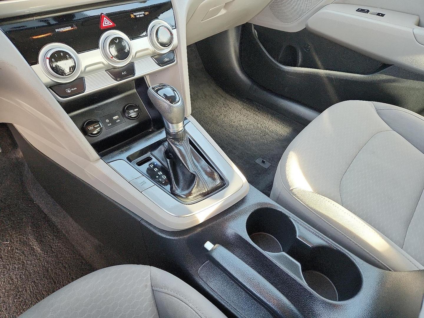 2019 BLUE Hyundai Elantra SEL (5NPD84LF3KH) with an Nu 2L I-4 DOHC, D-CVVT variable valve control, regular unleaded, engine with 147HP engine, located at 4110 Avenue Q, Lubbock, 79412, 33.556553, -101.855820 - 12/31/2025 KEY IN ENVELOPE GOD - Photo#11