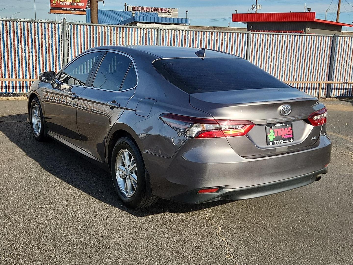 2023 GRAY Toyota Camry LE (4T1C11AK3PU) with an 2.5L I-4 port/direct injection, DOHC, VVT-iE/VVT-i variable valve control, regular unleaded, engine with 203HP engine, located at 4110 Avenue Q, Lubbock, 79412, 33.556553, -101.855820 - 12/31/2025 KEY IN ENVELOPE GOD - Photo#2
