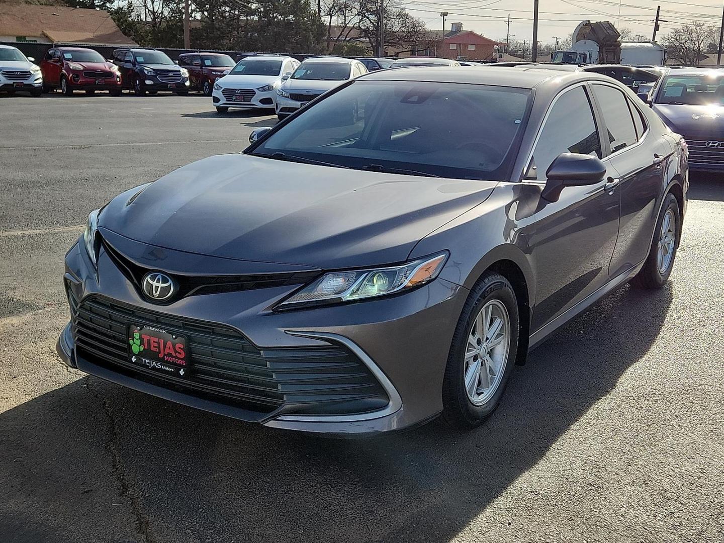 2023 GRAY Toyota Camry LE (4T1C11AK3PU) with an 2.5L I-4 port/direct injection, DOHC, VVT-iE/VVT-i variable valve control, regular unleaded, engine with 203HP engine, located at 4110 Avenue Q, Lubbock, 79412, 33.556553, -101.855820 - 12/31/2025 KEY IN ENVELOPE GOD - Photo#3
