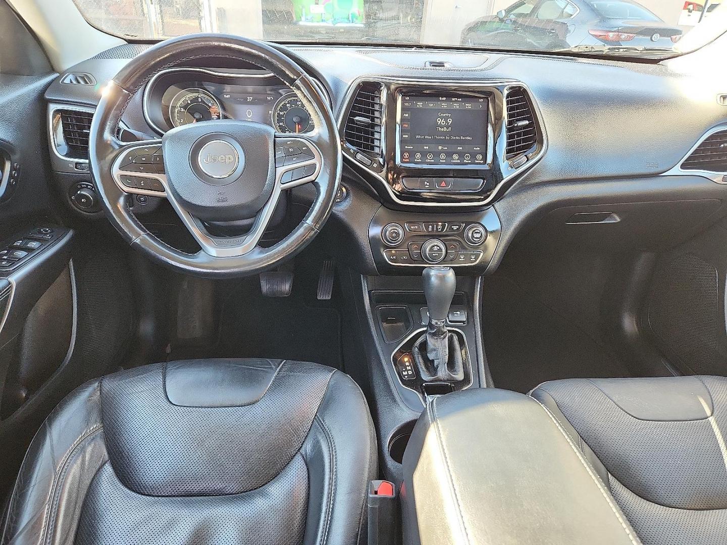 2020 Bright White Clearcoat - PW7 /Black - X9 Jeep Cherokee Limited FWD (1C4PJLDB8LD) with an MultiAir2 Tigershark 2.4L I-4 variable valve control, regular unleaded, engine with 180HP engine, located at 4110 Avenue Q, Lubbock, 79412, 33.556553, -101.855820 - Photo#5