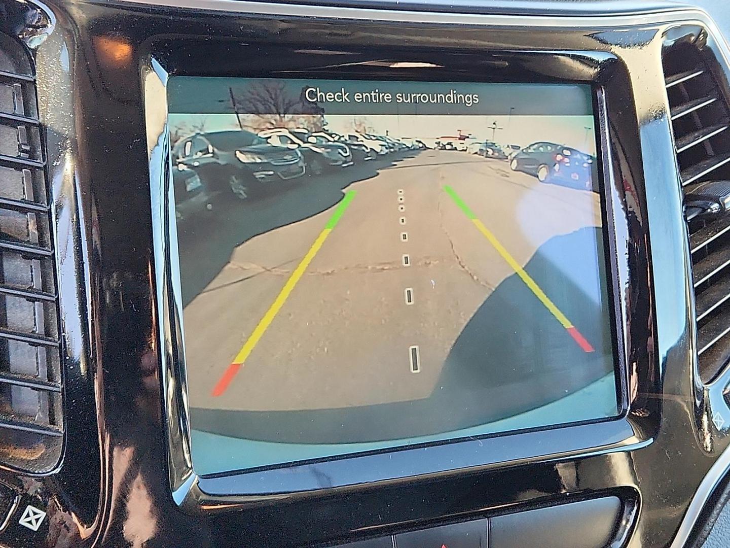 2020 Bright White Clearcoat - PW7 /Black - X9 Jeep Cherokee Limited FWD (1C4PJLDB8LD) with an MultiAir2 Tigershark 2.4L I-4 variable valve control, regular unleaded, engine with 180HP engine, located at 4110 Avenue Q, Lubbock, 79412, 33.556553, -101.855820 - Photo#7