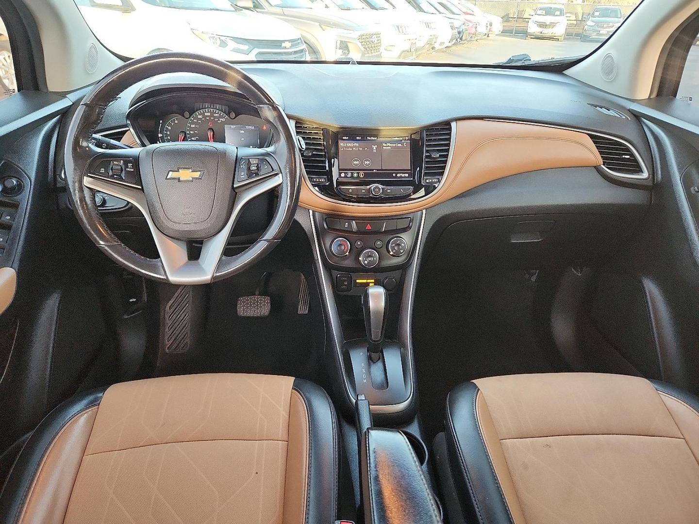 2020 BLACK Chevrolet Trax FWD LT (3GNCJLSBXLL) with an ECOTEC 1.4L I-4 DOHC, variable valve control, intercooled turbo, regular unleaded, engine with 138HP engine, located at 4110 Avenue Q, Lubbock, 79412, 33.556553, -101.855820 - Photo#5