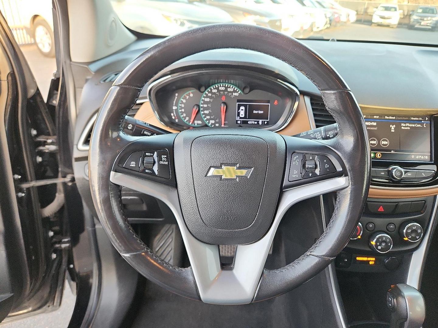 2020 BLACK Chevrolet Trax FWD LT (3GNCJLSBXLL) with an ECOTEC 1.4L I-4 DOHC, variable valve control, intercooled turbo, regular unleaded, engine with 138HP engine, located at 4110 Avenue Q, Lubbock, 79412, 33.556553, -101.855820 - Photo#10