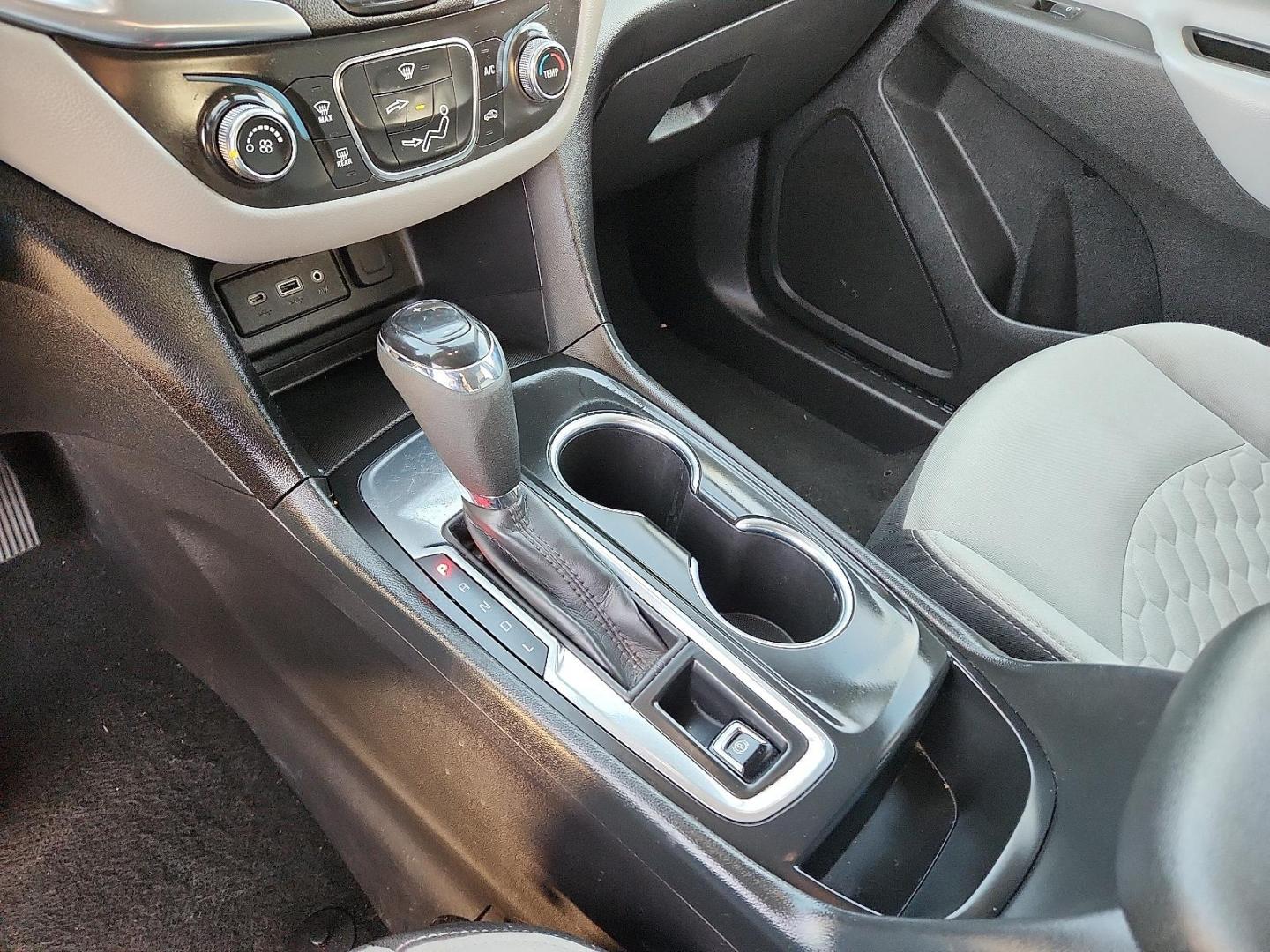 2021 WHITE Chevrolet Equinox FWD LS (3GNAXHEV0MS) with an 1.5L I-4 gasoline direct injection, DOHC, VVT variable valve control, intercooled turbo, regular unleaded, engine with 170HP engine, located at 4110 Avenue Q, Lubbock, 79412, 33.556553, -101.855820 - Photo#11