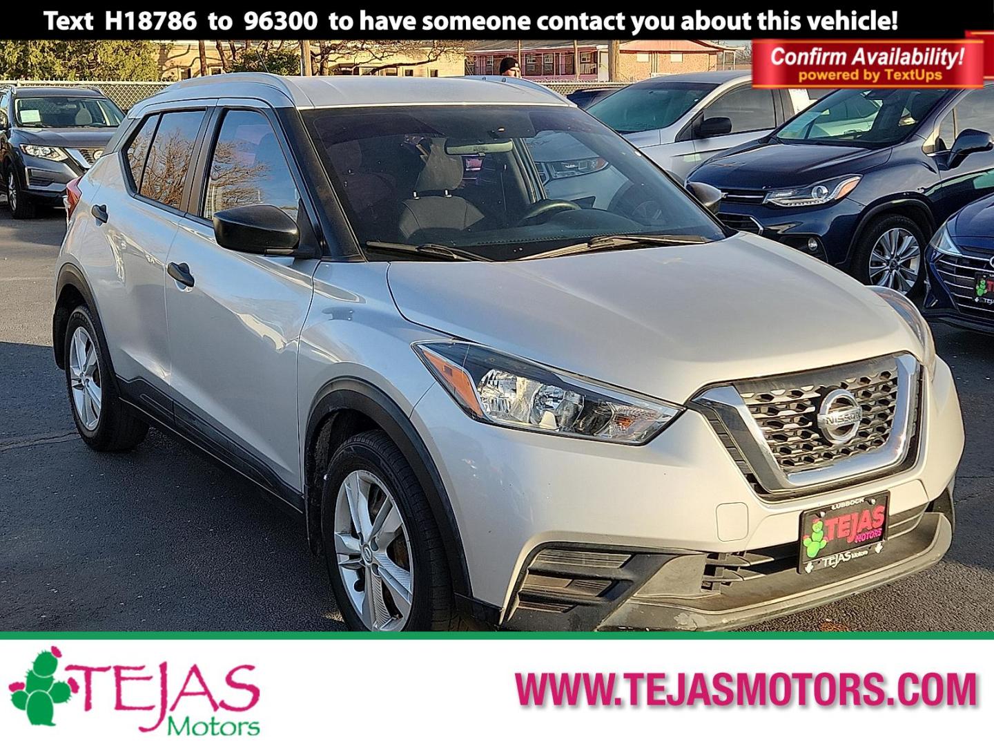 2019 SILVER Nissan Kicks S (3N1CP5CU6KL) with an 1.6L I-4 DOHC, CVTCS variable valve control, regular unleaded, engine with 122HP engine, located at 4110 Avenue Q, Lubbock, 79412, 33.556553, -101.855820 - Photo#0