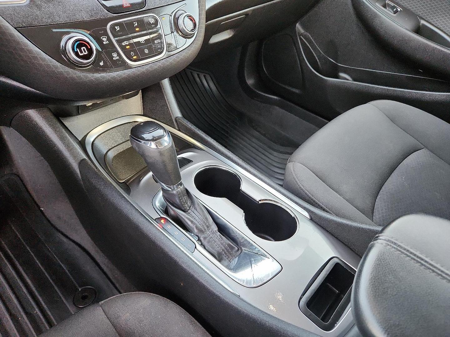 2019 BLACK Chevrolet Malibu LT (1G1ZD5ST3KF) with an ECOTEC 1.5L I-4 gasoline direct injection, DOHC, VVT variable valve control, intercooled turbo, regular unleaded, engine with 160HP engine, located at 4110 Avenue Q, Lubbock, 79412, 33.556553, -101.855820 - Photo#11