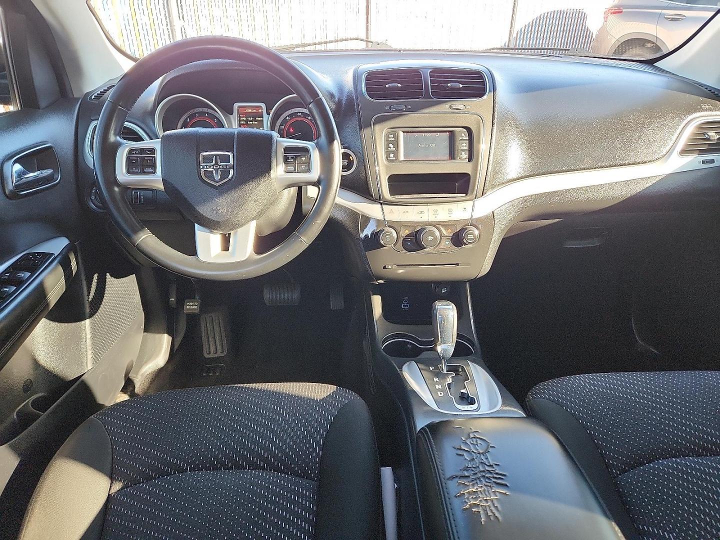 2020 BLACK Dodge Journey SE Value (3C4PDCAB1LT) with an Tigershark MultiAir 2.4L I-4 DOHC, VVT variable valve control, regular unleaded, engine with 173HP engine, located at 4110 Avenue Q, Lubbock, 79412, 33.556553, -101.855820 - Photo#5