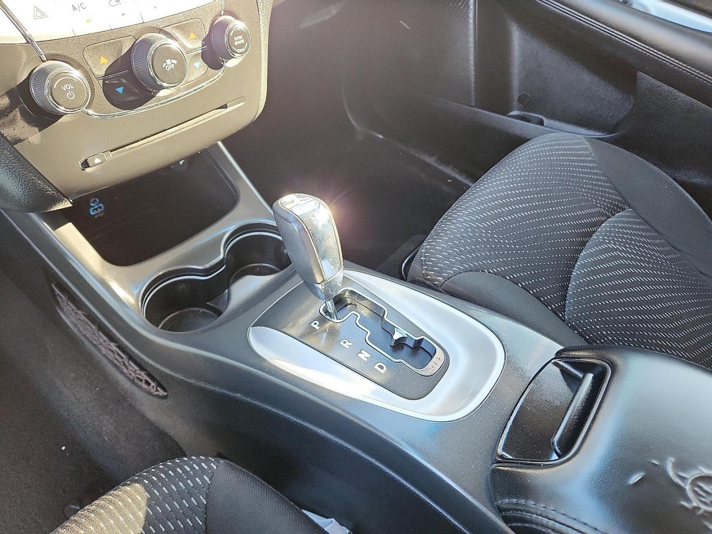 2020 BLACK Dodge Journey SE Value (3C4PDCAB1LT) with an Tigershark MultiAir 2.4L I-4 DOHC, VVT variable valve control, regular unleaded, engine with 173HP engine, located at 4110 Avenue Q, Lubbock, 79412, 33.556553, -101.855820 - Photo#11