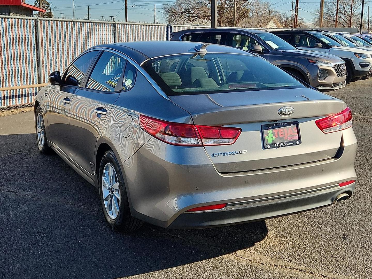 2018 Silky Silver - 4SS /Black - WK Kia Optima LX (5XXGT4L36JG) with an Theta II 2.4L I-4 gasoline direct injection, DOHC, CVVT variable valve control, regular unleaded, engine with 185HP engine, located at 4110 Avenue Q, Lubbock, 79412, 33.556553, -101.855820 - 01/16/2026 KEY IN ENVELOPE GOD - Photo#2