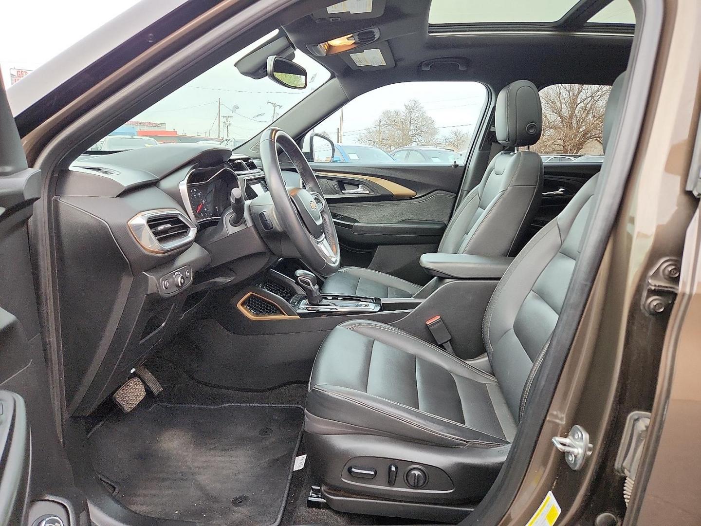 2021 BROWN Chevrolet Trailblazer FWD ACTIV (KL79MVSL4MB) with an ECOTEC 1.3L I-3 gasoline direct injection, DOHC, variable valve control, intercooled turbo, regular unleaded, engine with 155HP engine, located at 4110 Avenue Q, Lubbock, 79412, 33.556553, -101.855820 - 01/16/2026 KEY IN ENVELOPE GOD - Photo#6