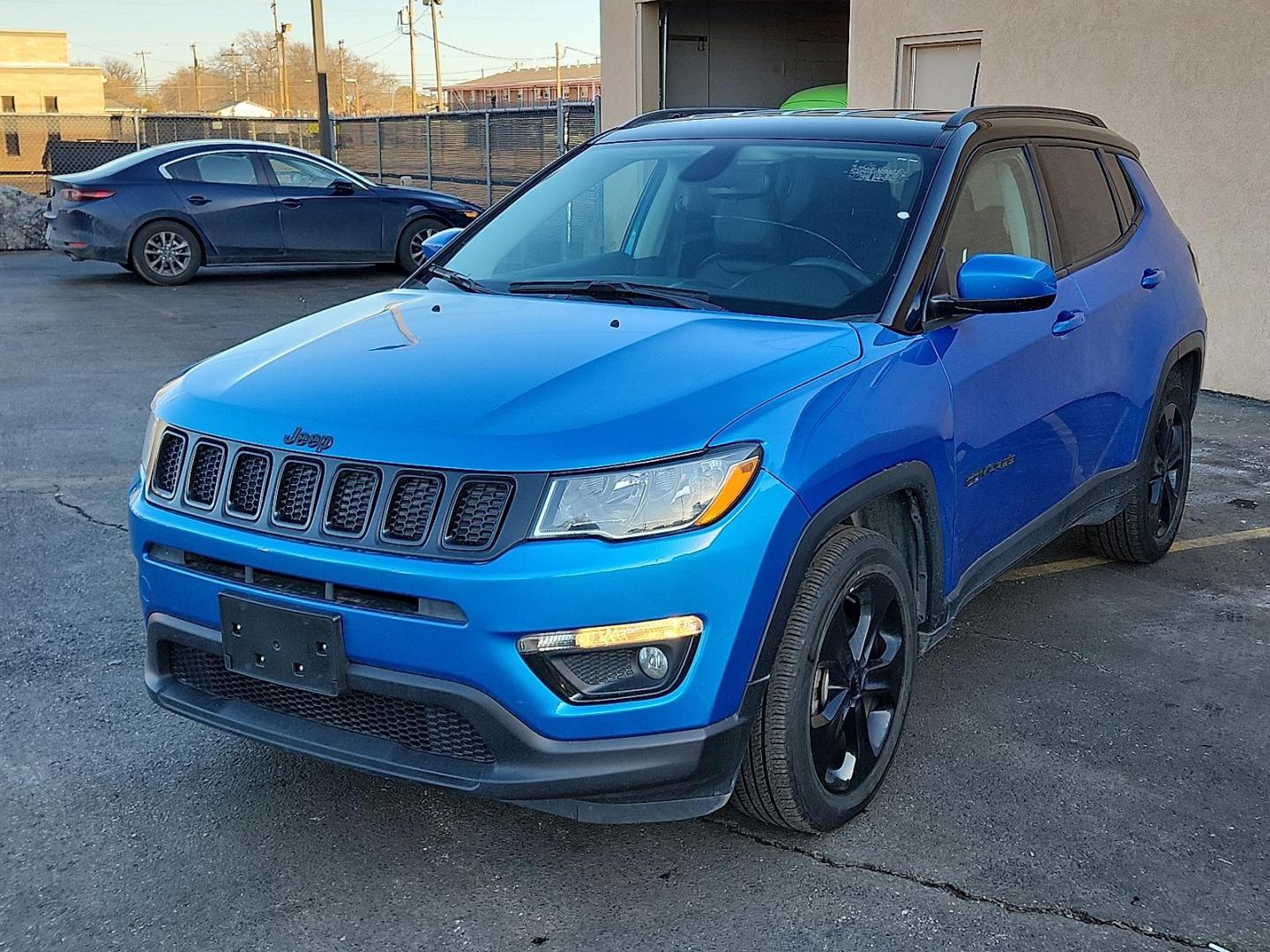 2019 BLUE Jeep Compass Altitude FWD (3C4NJCBB3KT) with an 2.4L I-4 variable valve control, regular unleaded, engine with 180HP engine, located at 4110 Avenue Q, Lubbock, 79412, 33.556553, -101.855820 - Photo#3