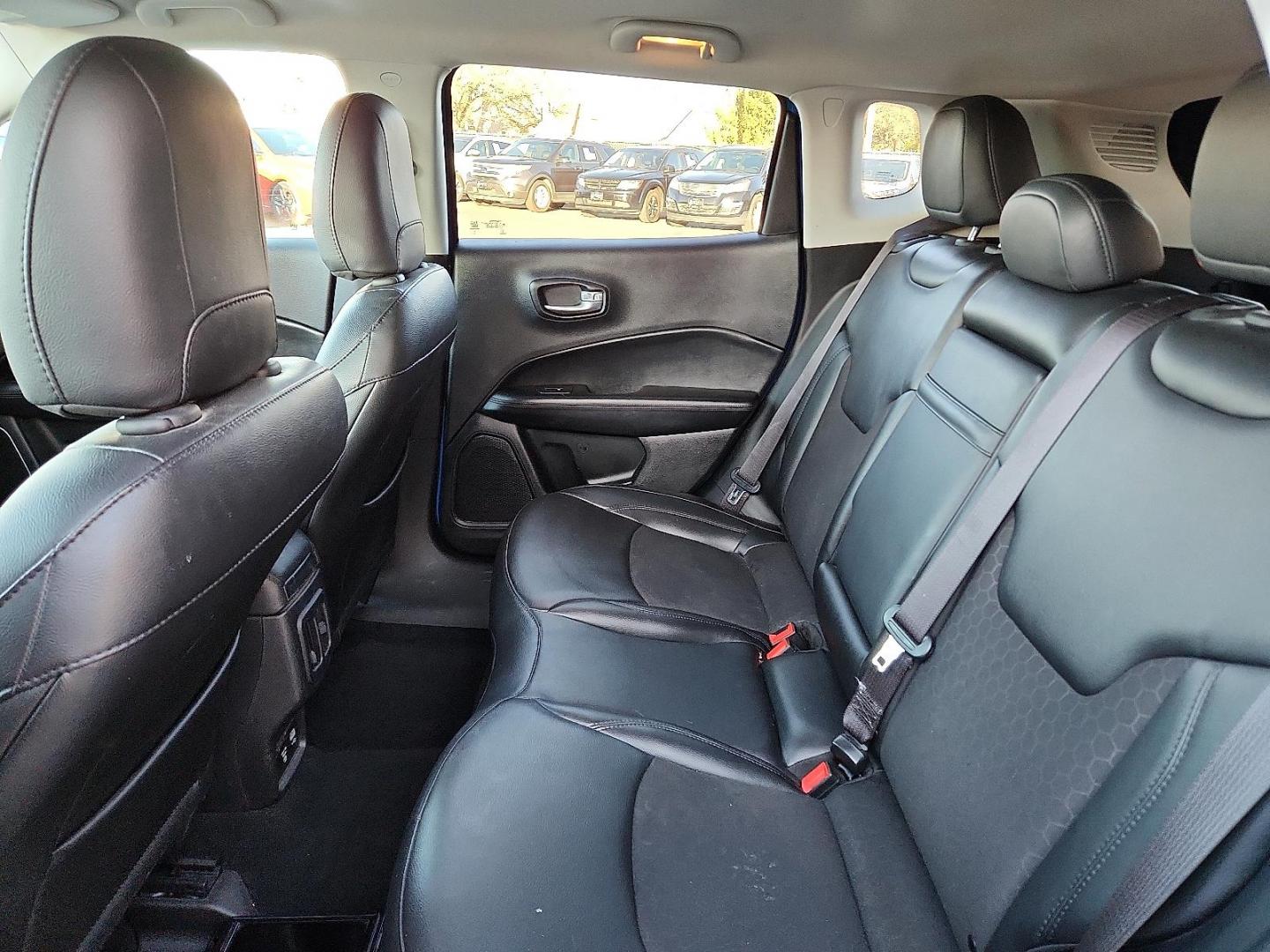 2019 BLUE Jeep Compass Altitude FWD (3C4NJCBB3KT) with an 2.4L I-4 variable valve control, regular unleaded, engine with 180HP engine, located at 4110 Avenue Q, Lubbock, 79412, 33.556553, -101.855820 - Photo#4