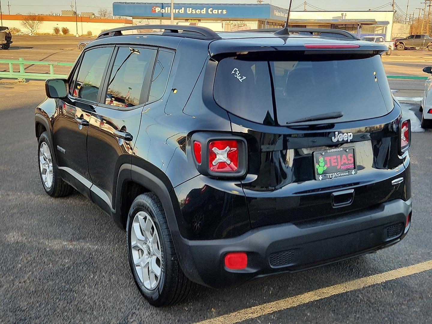 2018 Black Jeep Renegade Latitude FWD (ZACCJABB4JP) with an Tigershark MultiAir 2.4L I-4 variable valve control, regular unleaded, engine with 180HP engine, located at 4110 Avenue Q, Lubbock, 79412, 33.556553, -101.855820 - Photo#2