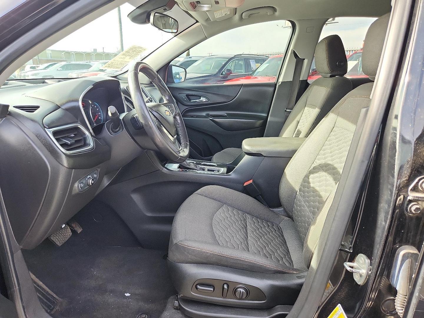2020 BLACK /Grey Chevrolet Equinox FWD LT 1.5L Turbo (3GNAXKEV8LL) with an 1.5L I-4 gasoline direct injection, DOHC, VVT variable valve control, intercooled turbo, regular unleaded, engine with 170HP engine, located at 4110 Avenue Q, Lubbock, 79412, 33.556553, -101.855820 - 01/23/2026 KEY IN ENVELOPE GOD - Photo#7