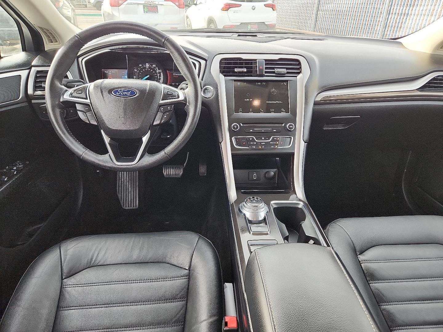 2018 BLUE Ford Fusion SE (3FA6P0HD9JR) with an EcoBoost 1.5L I-4 gasoline direct injection, DOHC, Ti-VCT variable valve control, intercooled turbo, regular unleaded, engine with 181HP engine, located at 4110 Avenue Q, Lubbock, 79412, 33.556553, -101.855820 - 02/11/2026 KEY IN ENVELOPE GOD - Photo#5