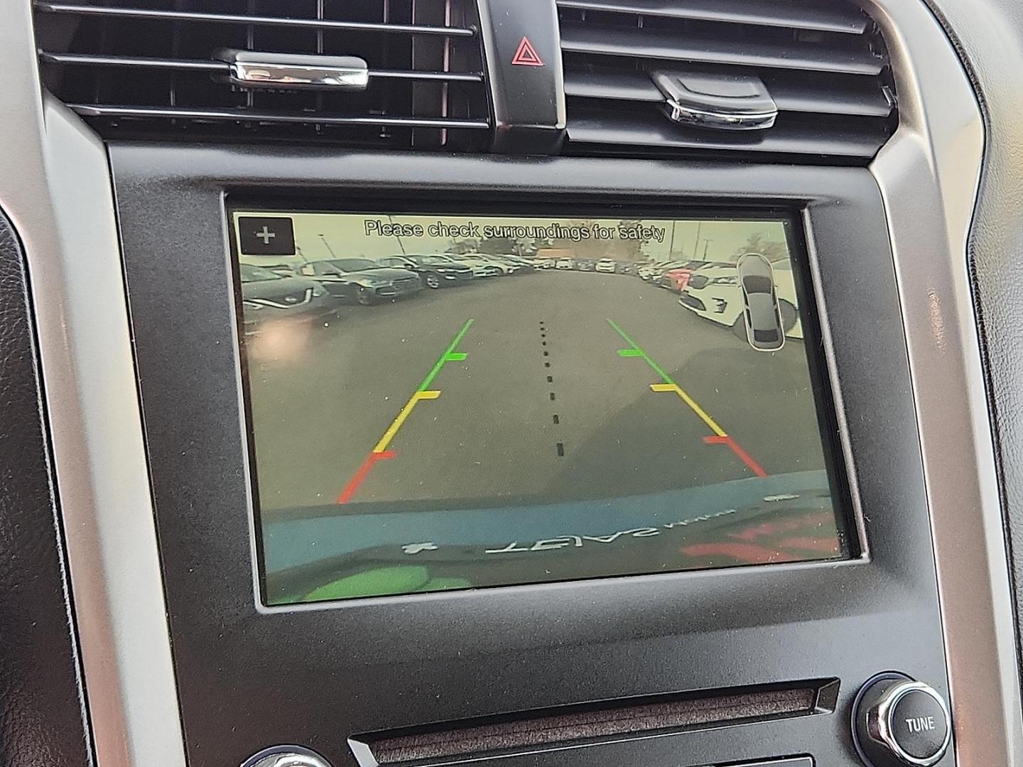 2018 BLUE Ford Fusion SE (3FA6P0HD9JR) with an EcoBoost 1.5L I-4 gasoline direct injection, DOHC, Ti-VCT variable valve control, intercooled turbo, regular unleaded, engine with 181HP engine, located at 4110 Avenue Q, Lubbock, 79412, 33.556553, -101.855820 - 02/11/2026 KEY IN ENVELOPE GOD - Photo#7