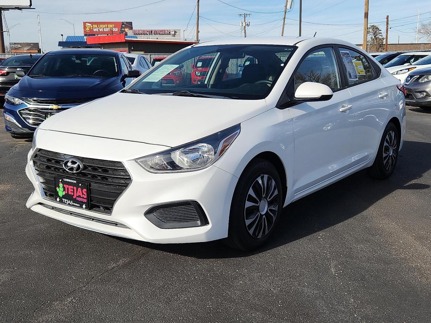 2020 WHITE /Tan Hyundai Accent SE (3KPC24A69LE) with an Smartstream 1.6L I-4 port/direct injection, DOHC, CVVT variable valve control, regular unleaded, engine with 120HP engine, located at 4110 Avenue Q, Lubbock, 79412, 33.556553, -101.855820 - 02/24/2026 KEY IN ENVELOPE GOD - Photo#4