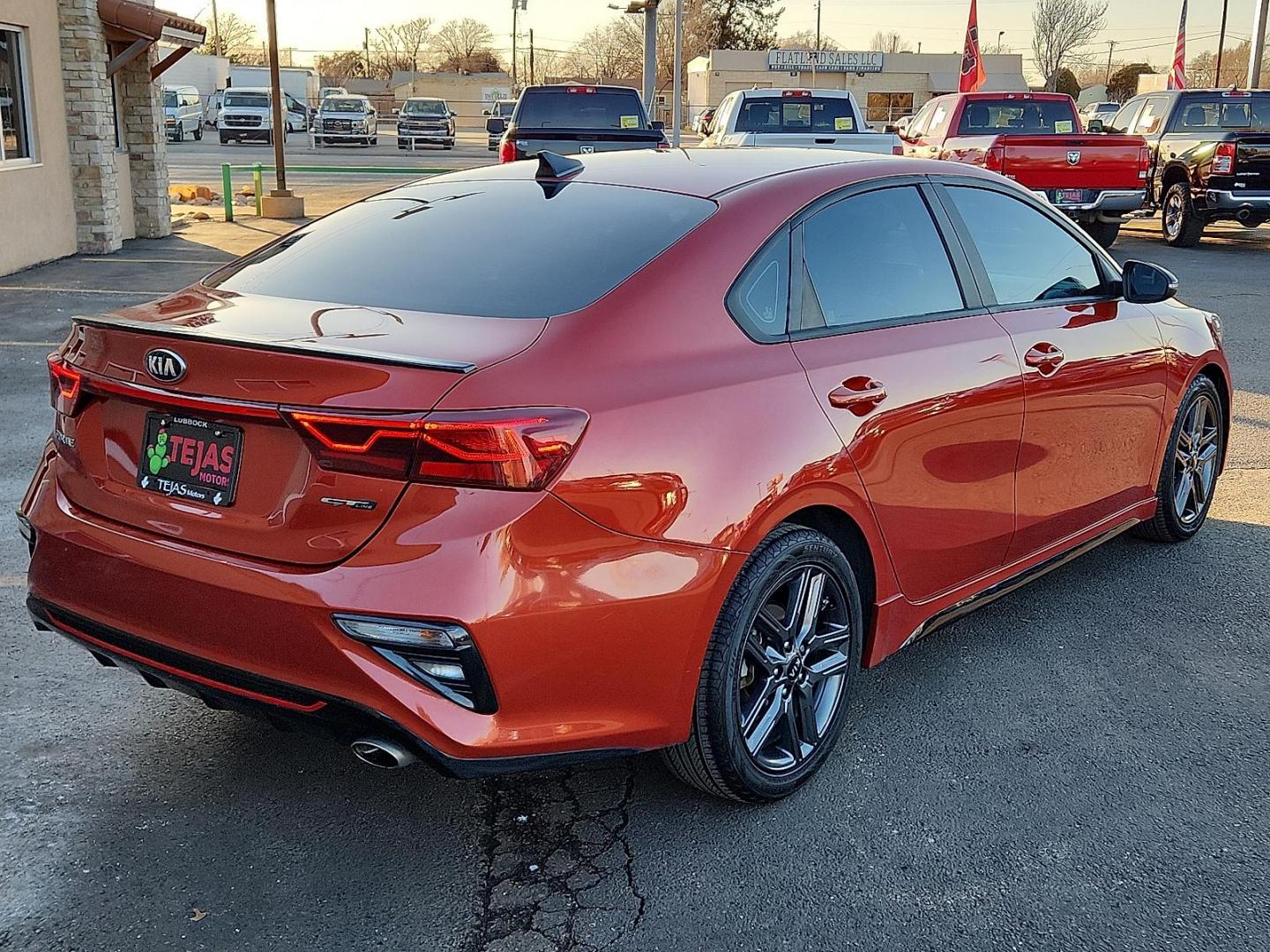 2020 Fire Orange - DRG /Black - WK Kia Forte GT-Line (3KPF34AD8LE) with an 2L I-4 DOHC, D-CVVT variable valve control, regular unleaded, engine with 147HP engine, located at 4110 Avenue Q, Lubbock, 79412, 33.556553, -101.855820 - Photo#2