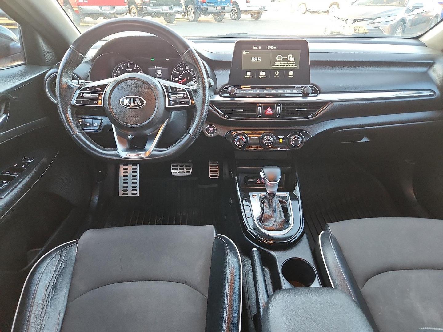 2020 Fire Orange - DRG /Black - WK Kia Forte GT-Line (3KPF34AD8LE) with an 2L I-4 DOHC, D-CVVT variable valve control, regular unleaded, engine with 147HP engine, located at 4110 Avenue Q, Lubbock, 79412, 33.556553, -101.855820 - Photo#5