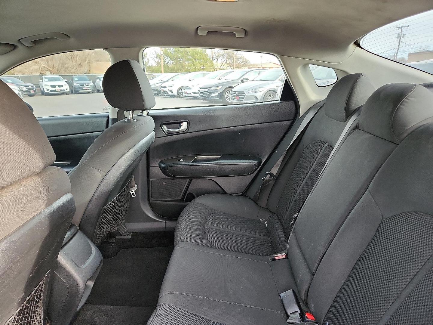 2019 WHITE Kia Optima LX (5XXGT4L32KG) with an Theta II 2.4L I-4 gasoline direct injection, DOHC, D-CVVT variable valve control, regular unleaded, engine with 185HP engine, located at 4110 Avenue Q, Lubbock, 79412, 33.556553, -101.855820 - 02/10/2026 KEY IN ENVELOPE GOD - Photo#4