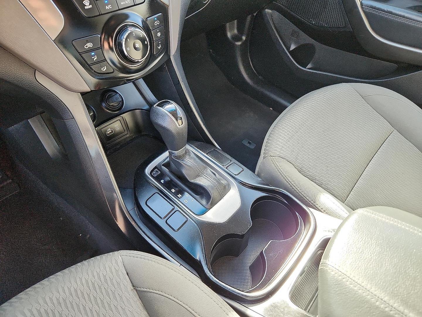 2018 WHITE Hyundai Santa Fe Sport 2.4L (5NMZT3LB6JH) with an Theta II 2.4L I-4 gasoline direct injection, DOHC, D-CVVT variable valve control, regular unleaded, engine with 185HP engine, located at 4110 Avenue Q, Lubbock, 79412, 33.556553, -101.855820 - 02/14/2026 KEY IN ENVELOPE GOD - Photo#11