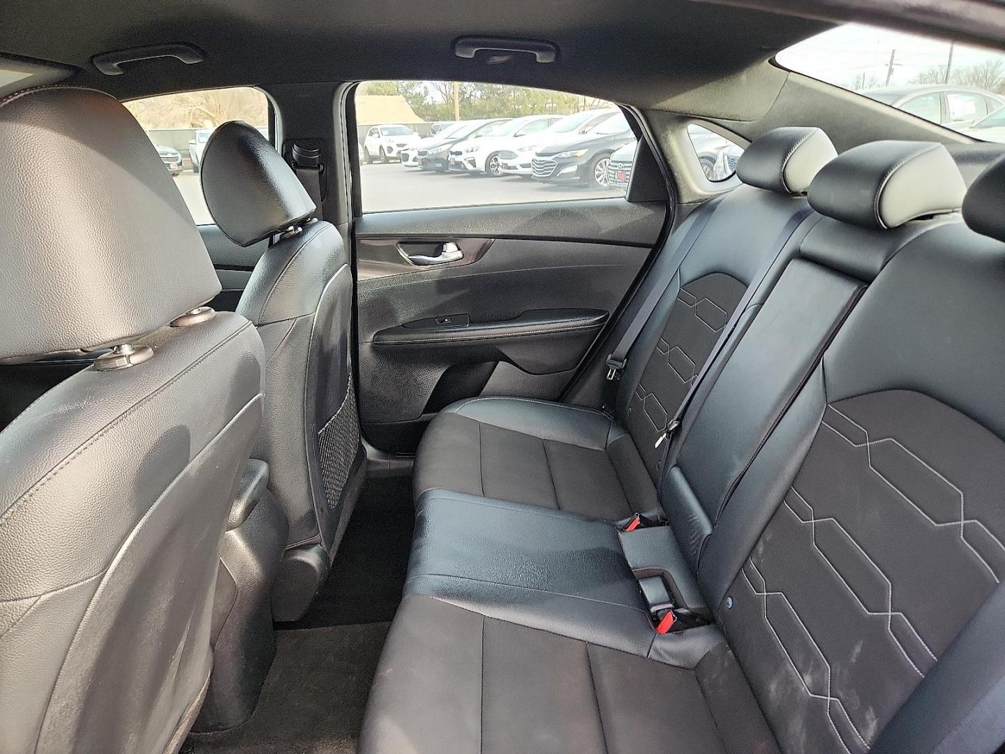 2020 BLACK Kia Forte GT-Line (3KPF34AD3LE) with an 2L I-4 DOHC, D-CVVT variable valve control, regular unleaded, engine with 147HP engine, located at 4110 Avenue Q, Lubbock, 79412, 33.556553, -101.855820 - Photo#4