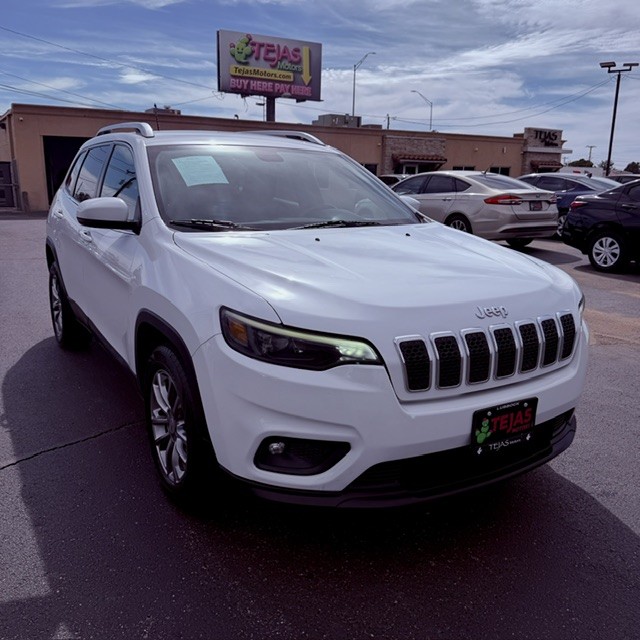 photo of 2019 Jeep Cherokee Latitude Plus FWD