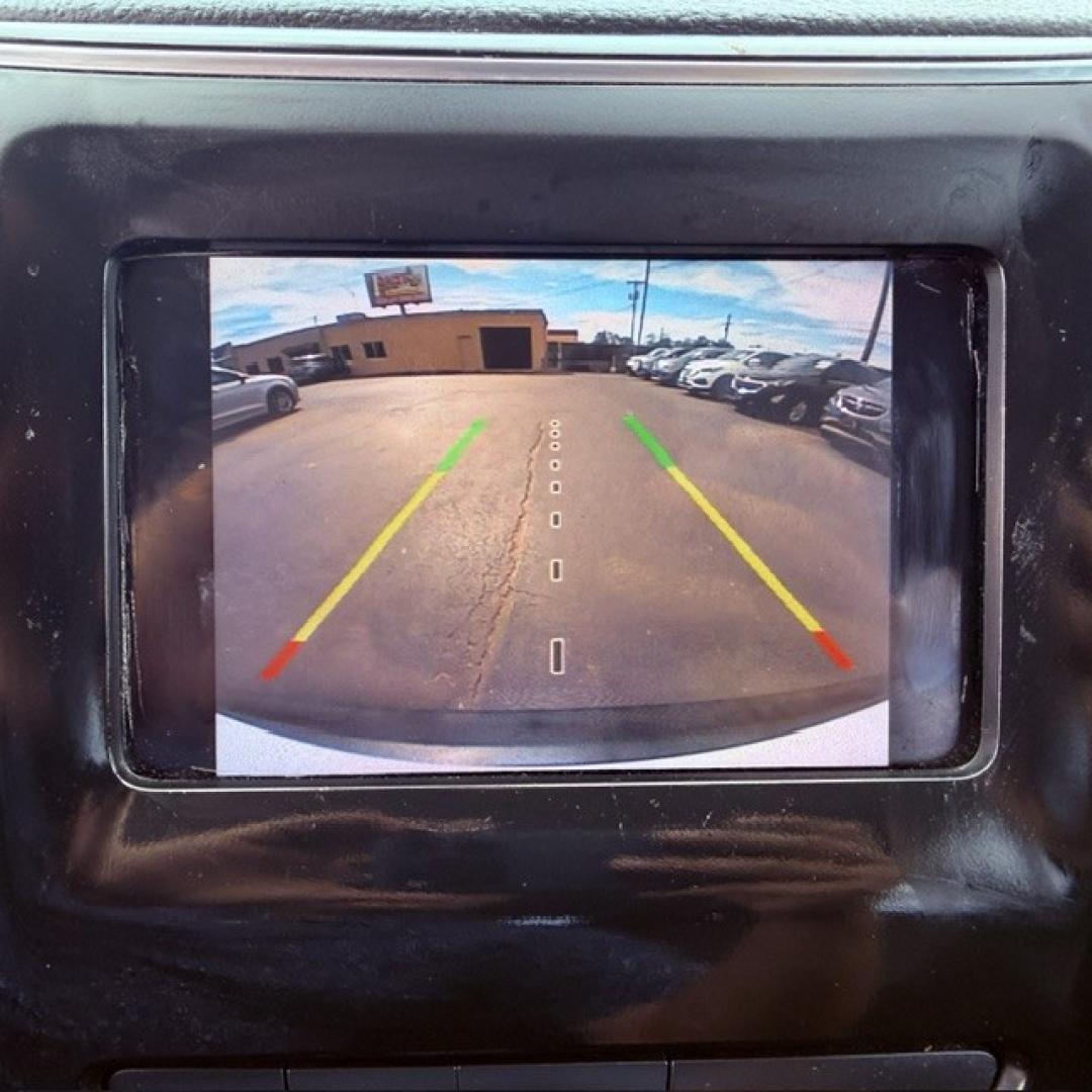 2019 WHITE Jeep Cherokee Latitude Plus FWD (1C4PJLLB7KD) with an MultiAir2 Tigershark 2.4L I-4 variable valve control, regular unleaded, engine with 180HP engine, located at 4110 Avenue Q, Lubbock, 79412, 33.556553, -101.855820 - 02/14/2026 KEY IN ENVELOPE GOD- Photo#7
