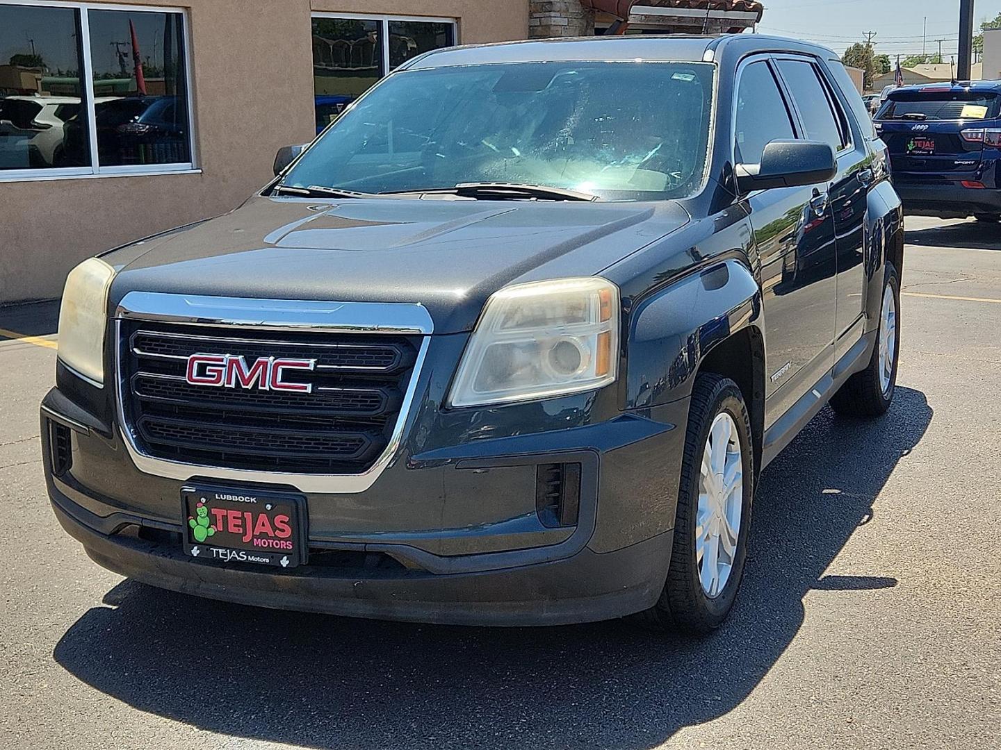 2017 Summit White - GAZ /Light Titanium - AFB GMC Terrain SLE-1 (2GKALMEK5H6) with an ECOTEC 2.4L I-4 gasoline direct injection, DOHC, VVT variable valve control, regular unleaded, engine with 182HP engine, located at 4110 Avenue Q, Lubbock, 79412, 33.556553, -101.855820 - Photo#1